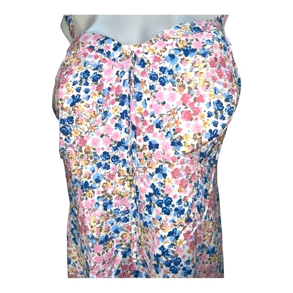 Wallflower Sundress Women’s Floral Padded Adjustable Spaghetti Straps Smocked 3X - Picture 3 of 9